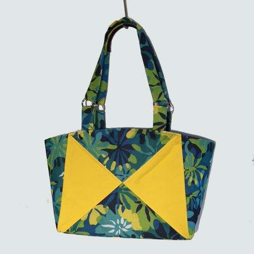 Beach tote bag