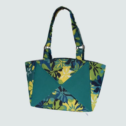 Beach tote bag