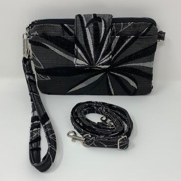 Wristlet wallet