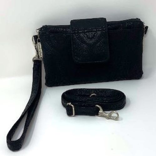 Wristlet wallet